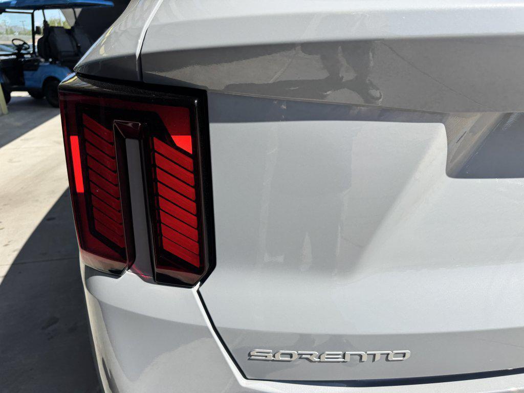 used 2024 Kia Sorento car, priced at $34,277