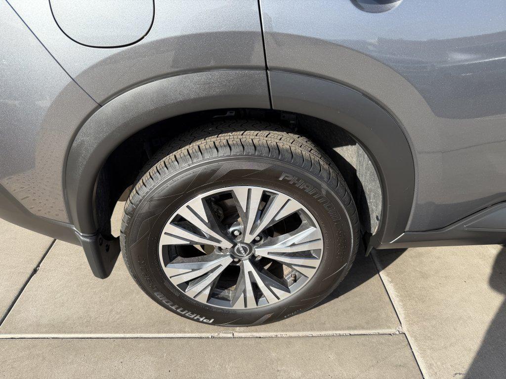 used 2023 Nissan Rogue car, priced at $18,977