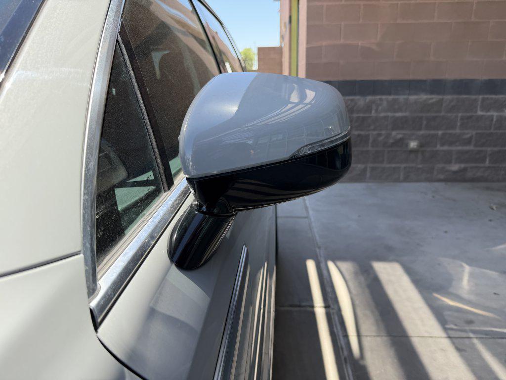 used 2025 Kia Sorento car, priced at $30,977