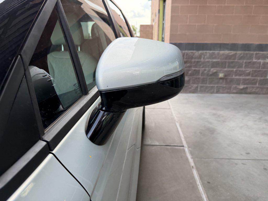 used 2025 Kia Carnival Hybrid car, priced at $39,477