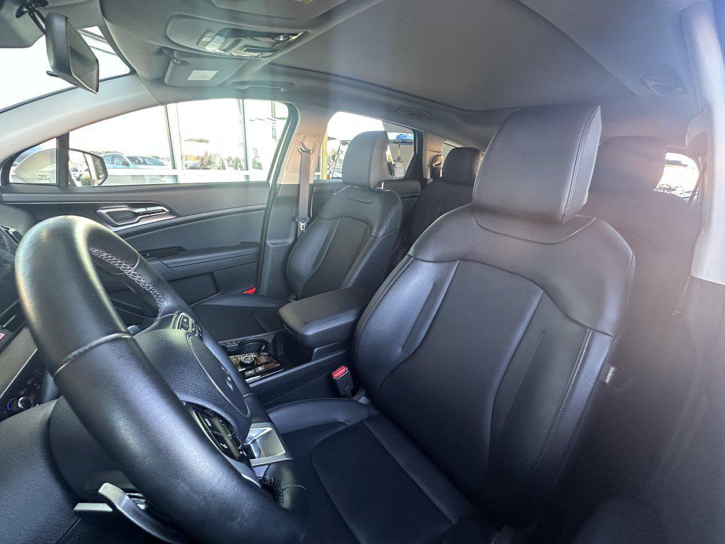 used 2024 Kia Sportage Hybrid car, priced at $29,277