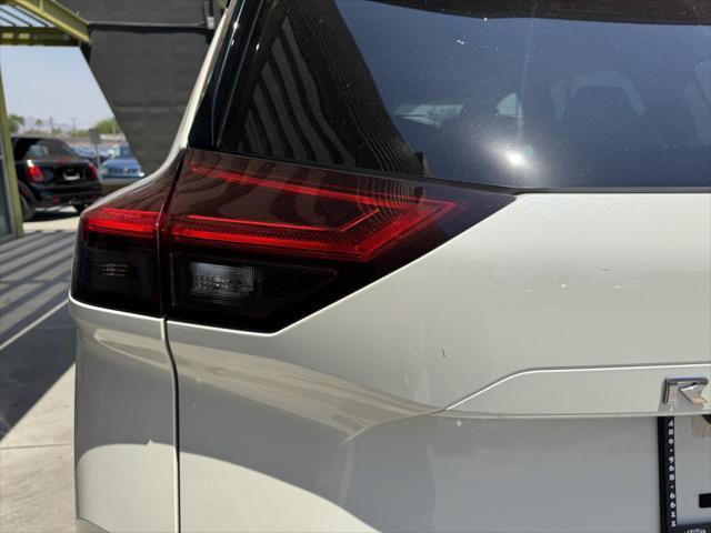 used 2022 Nissan Rogue car, priced at $23,287