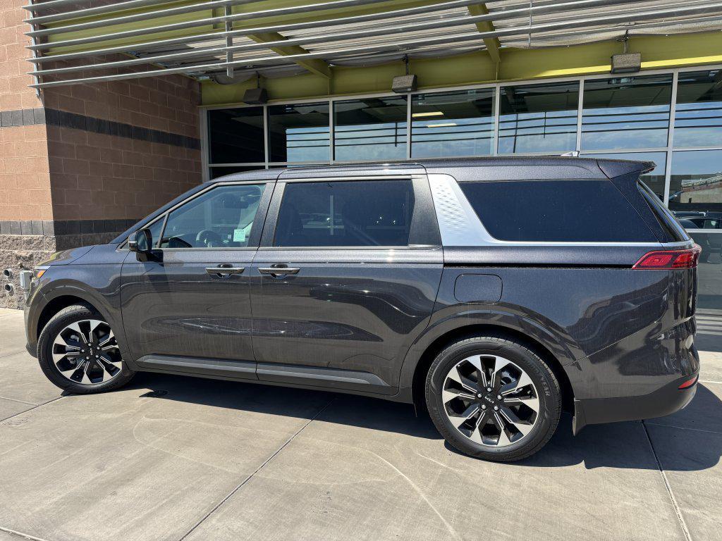 used 2024 Kia Carnival car, priced at $35,977