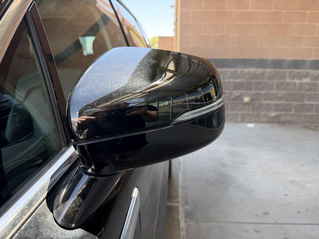 used 2024 Kia Sorento car, priced at $29,977