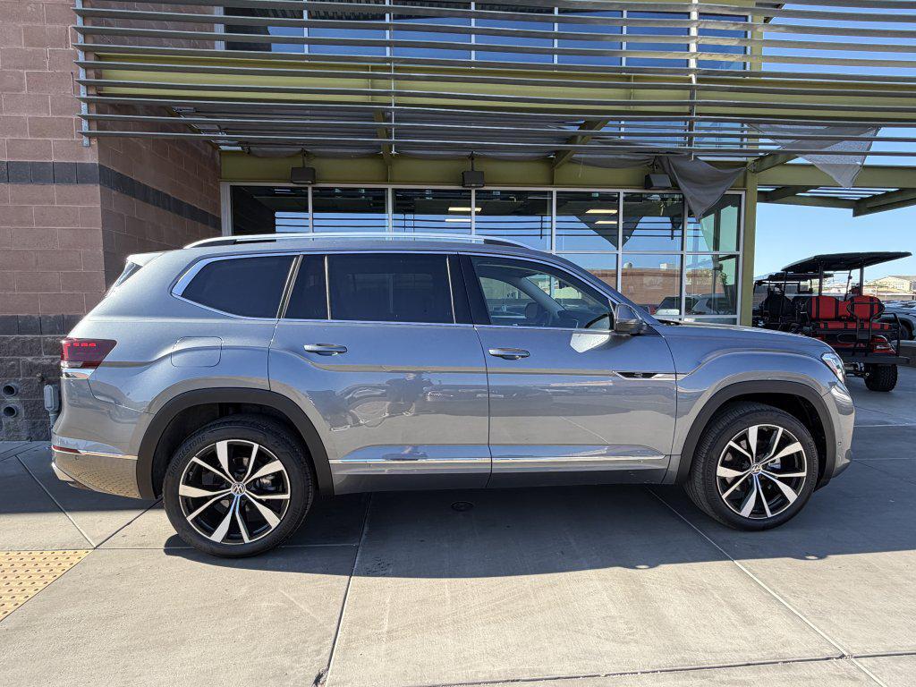 used 2024 Volkswagen Atlas car, priced at $37,777