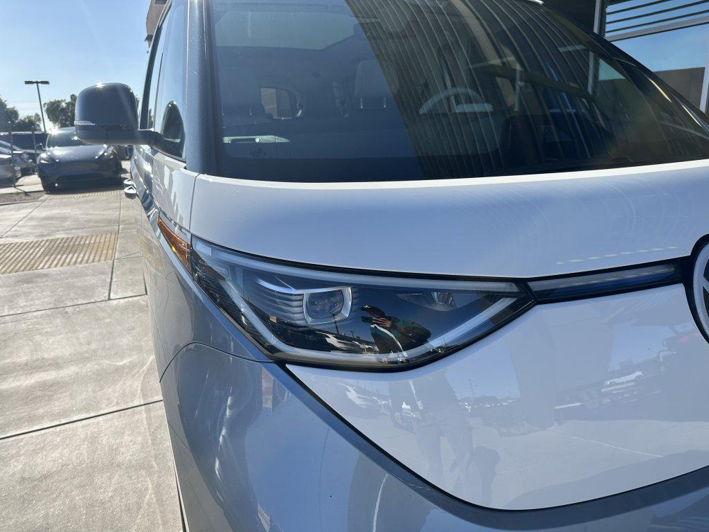used 2025 Volkswagen ID. Buzz car, priced at $55,977