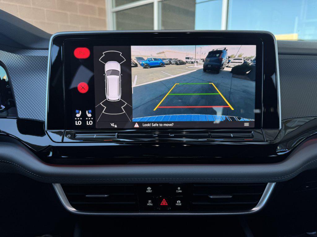 used 2024 Volkswagen Atlas car, priced at $37,777