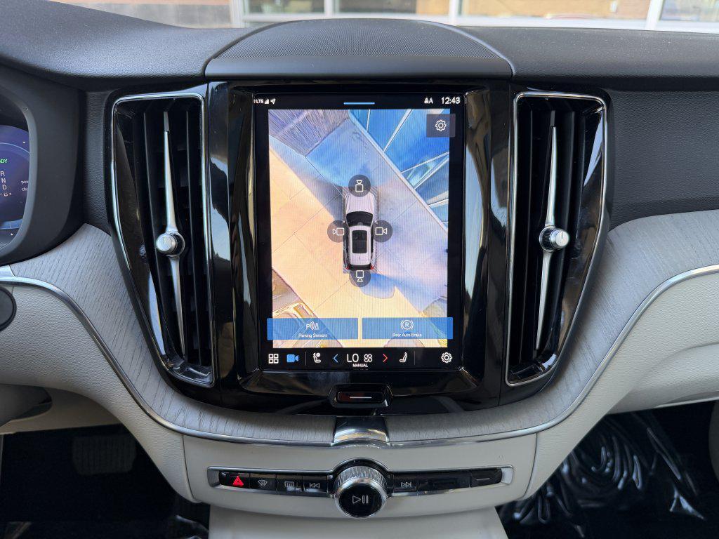 used 2024 Volvo XC60 Recharge Plug-In Hybrid car, priced at $37,977