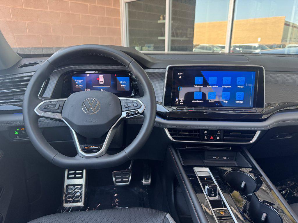 used 2024 Volkswagen Atlas car, priced at $38,977
