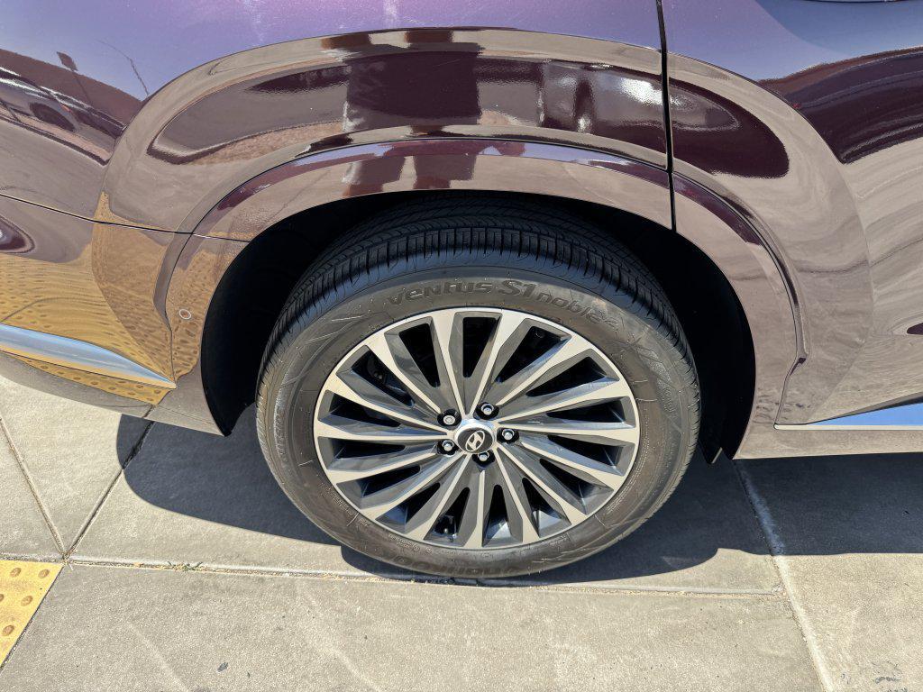 used 2024 Hyundai Palisade car, priced at $39,977