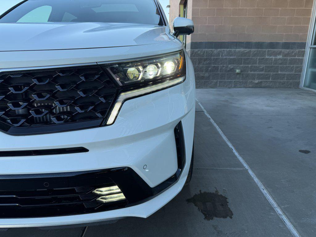 used 2023 Kia Sorento Plug-In Hybrid car, priced at $31,977