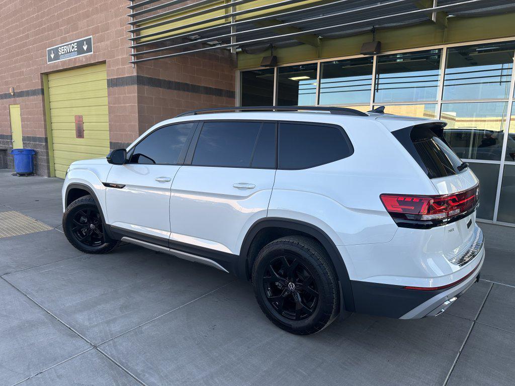 used 2024 Volkswagen Atlas car, priced at $37,977