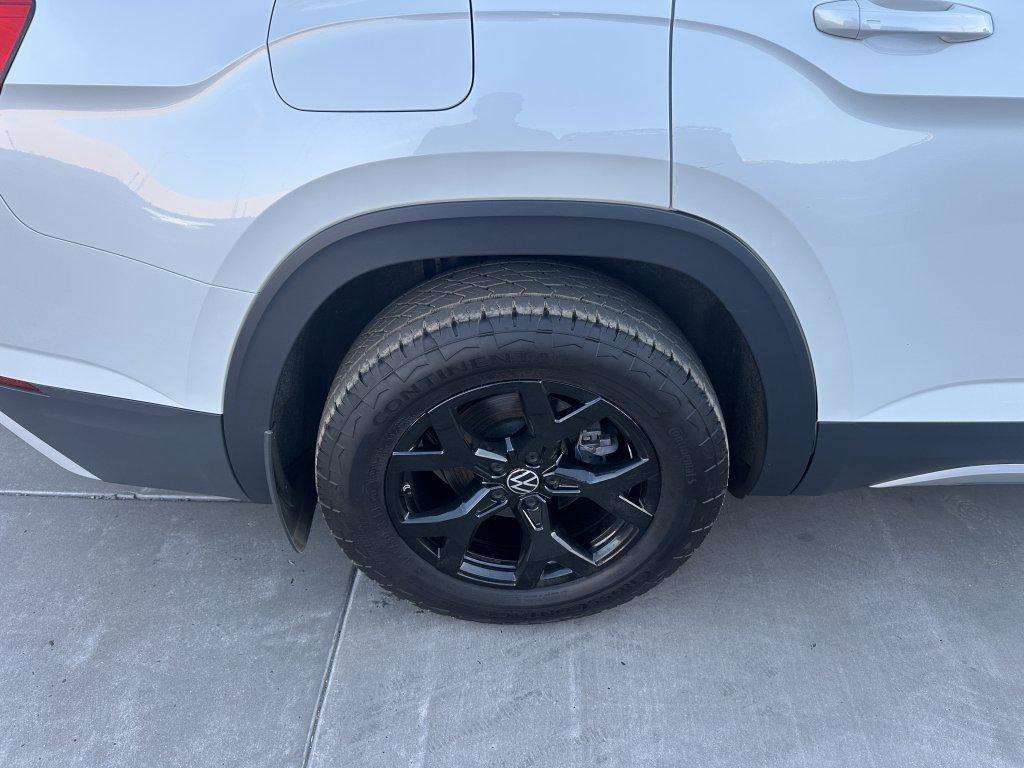 used 2024 Volkswagen Atlas car, priced at $37,977