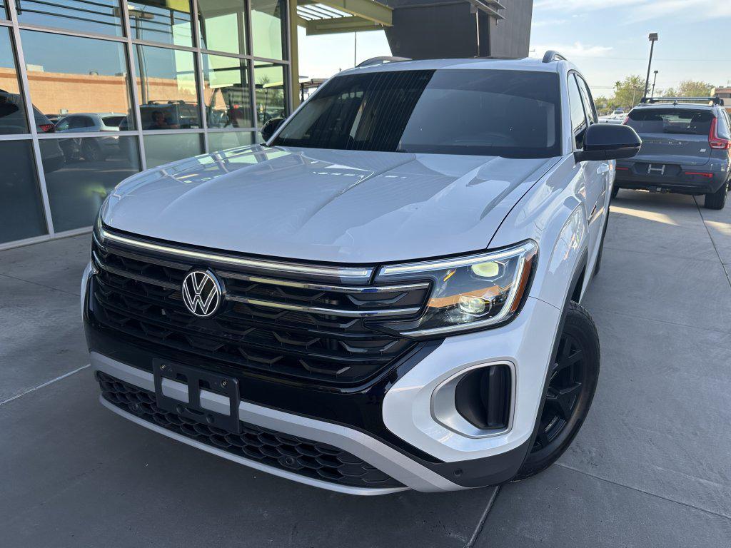 used 2024 Volkswagen Atlas car, priced at $37,977