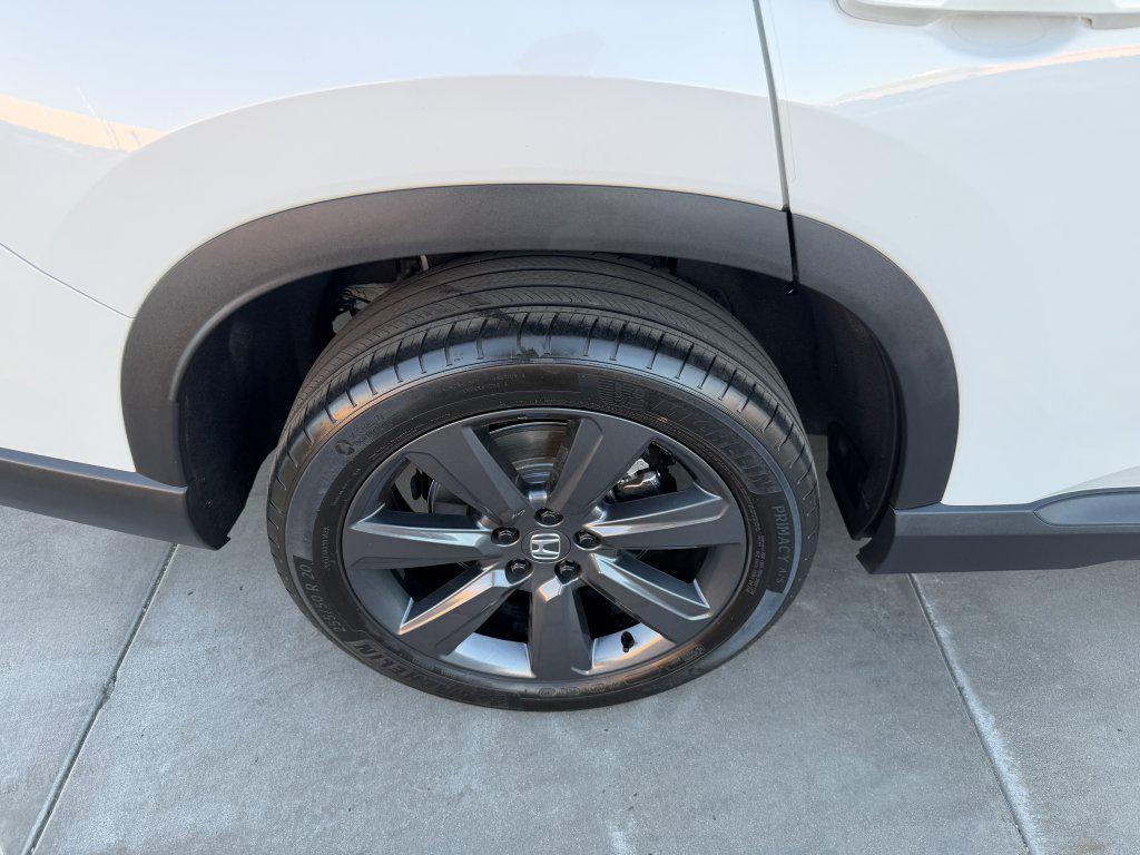 used 2023 Honda Pilot car, priced at $34,977