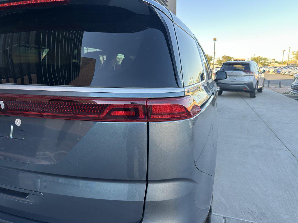 used 2024 Kia Carnival car, priced at $34,477