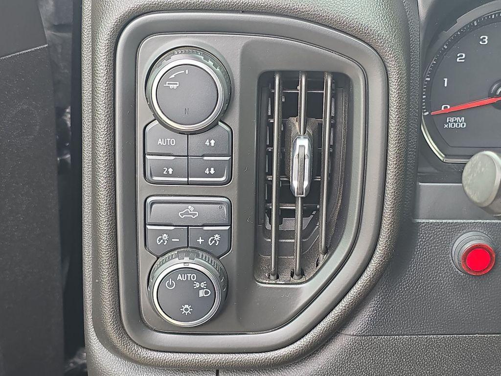used 2021 Chevrolet Silverado 1500 car, priced at $38,652