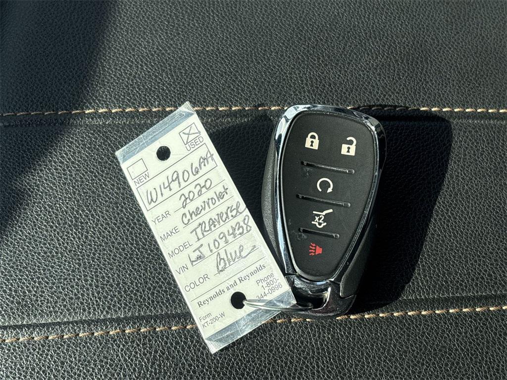 used 2020 Chevrolet Traverse car, priced at $17,645