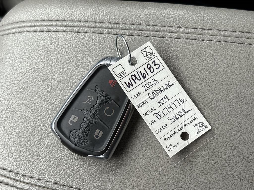 used 2023 Cadillac XT4 car, priced at $21,974