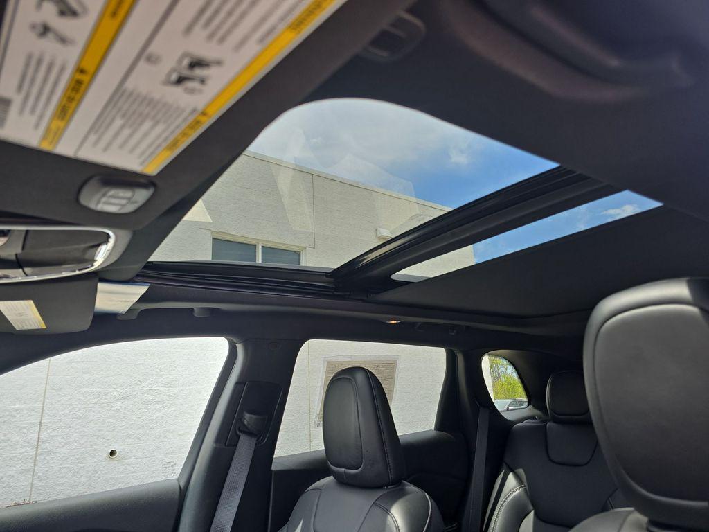 used 2021 Jeep Cherokee car, priced at $19,148