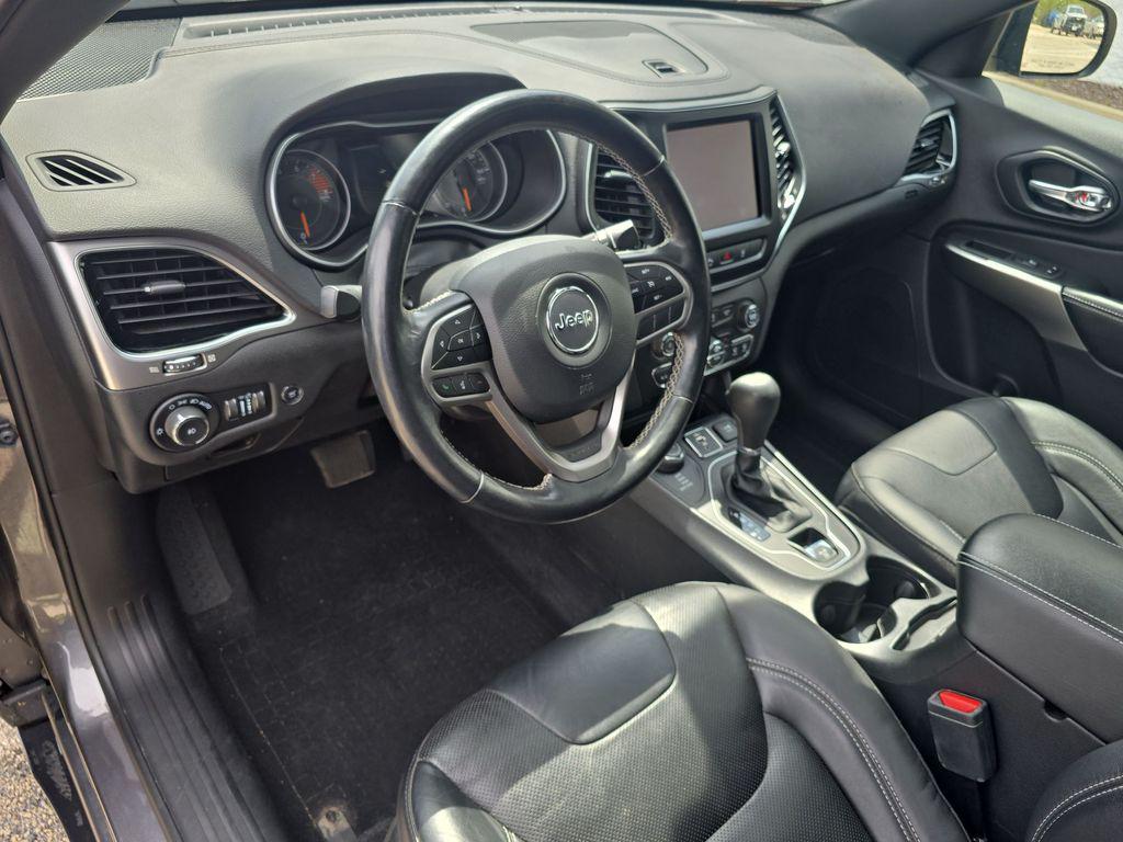 used 2021 Jeep Cherokee car, priced at $19,148
