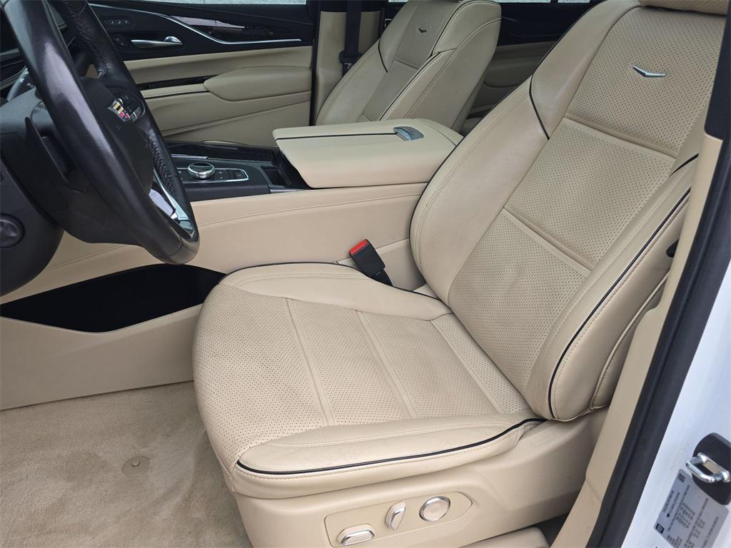 used 2023 Cadillac Escalade ESV car, priced at $53,697