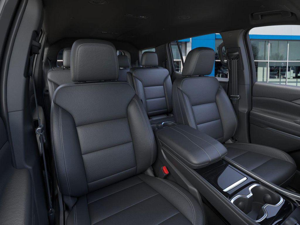 new 2026 Chevrolet Traverse car, priced at $47,652