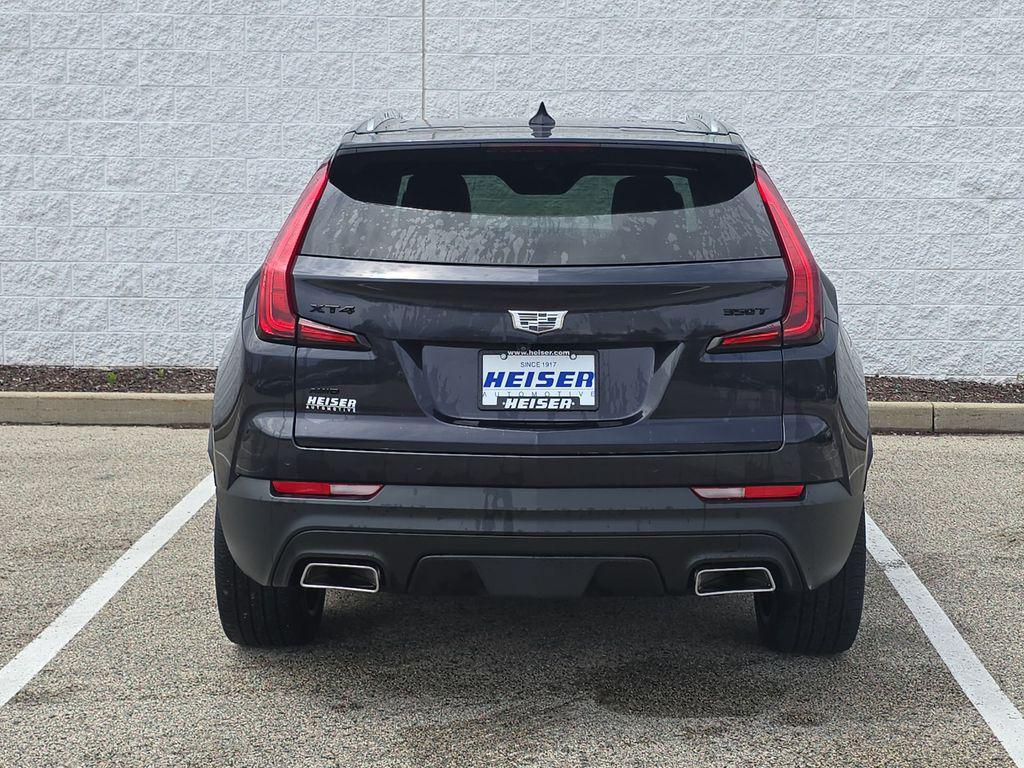 used 2022 Cadillac XT4 car, priced at $29,211
