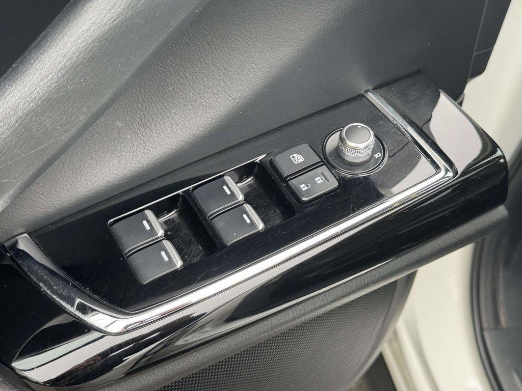used 2023 Mazda CX-9 car, priced at $24,997
