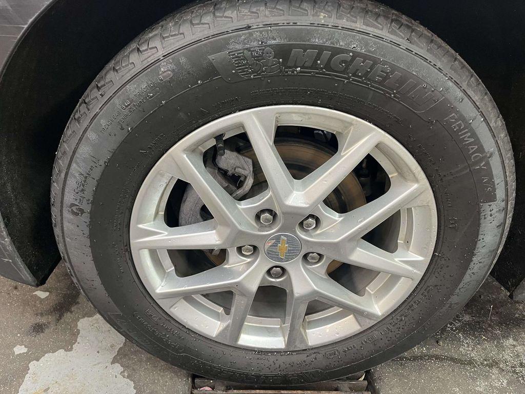 used 2022 Chevrolet Equinox car, priced at $16,900