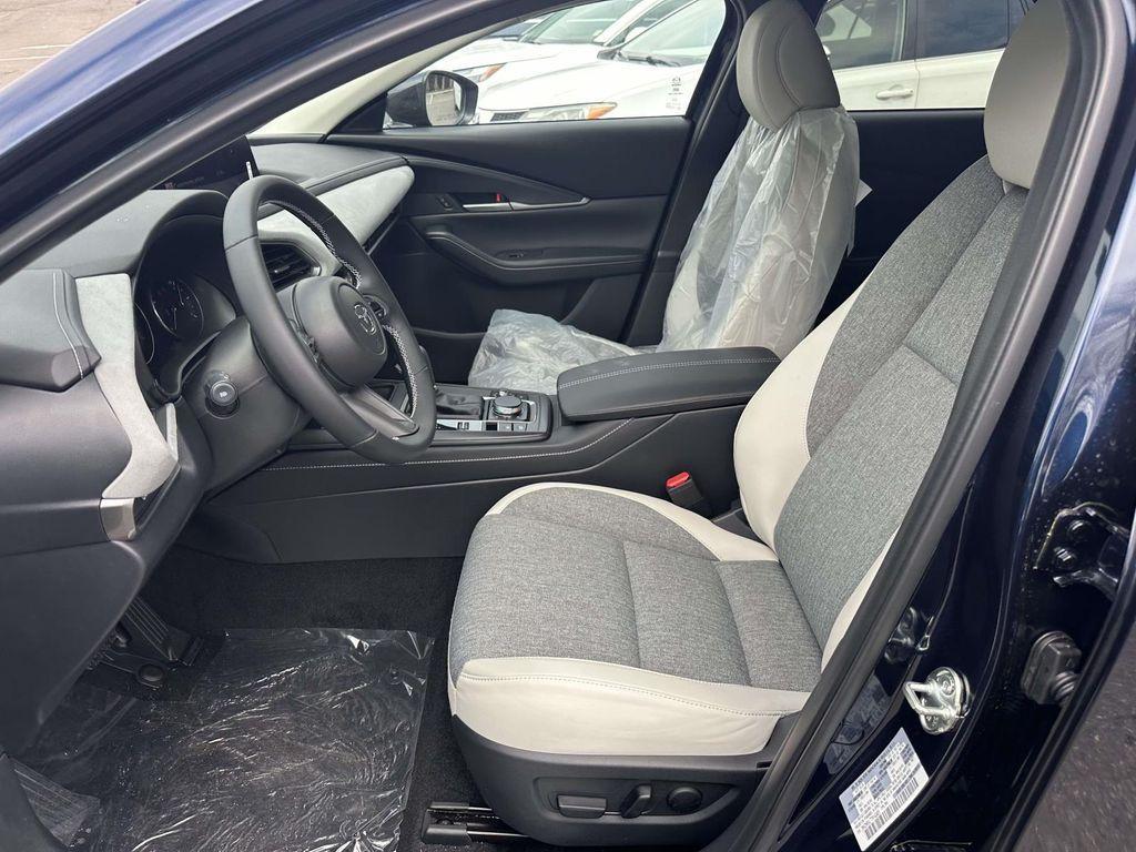new 2026 Mazda CX-30 car