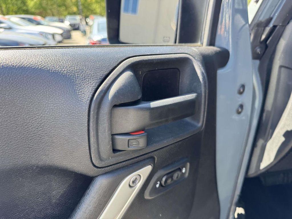 used 2015 Jeep Wrangler Unlimited car, priced at $13,721