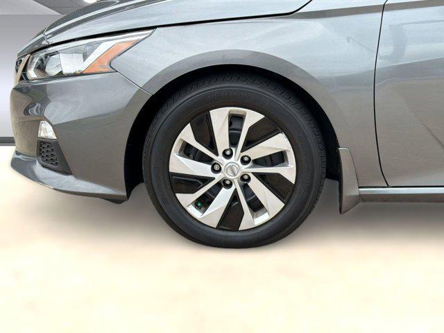 used 2021 Nissan Altima car, priced at $18,499