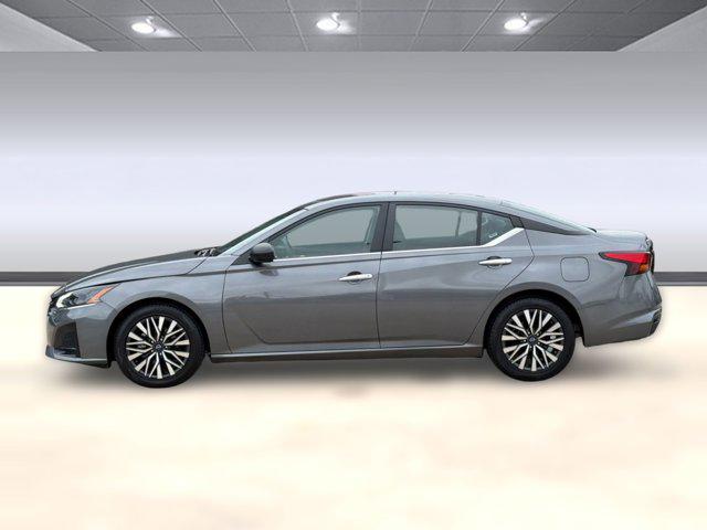 used 2024 Nissan Altima car, priced at $17,499