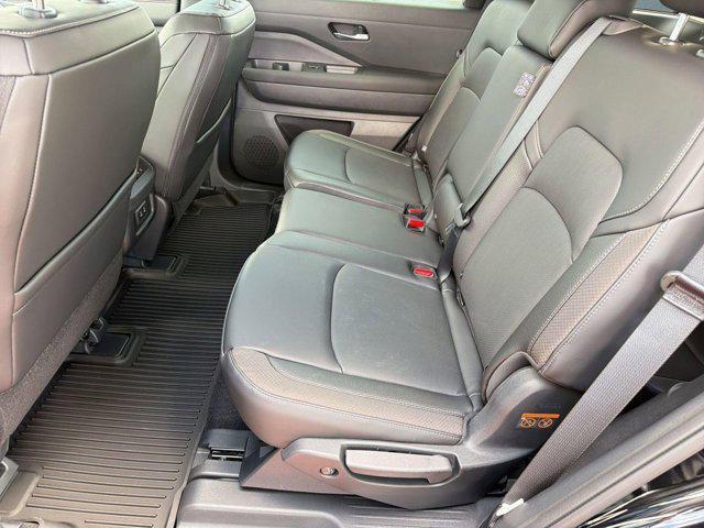new 2026 Nissan Pathfinder car, priced at $39,966