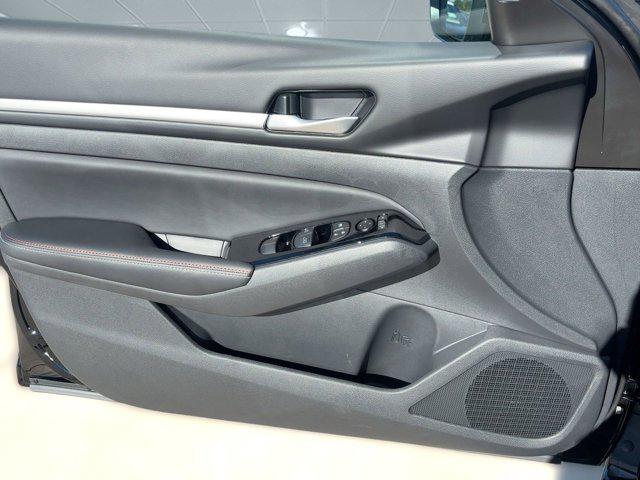 new 2025 Nissan Altima car, priced at $29,668