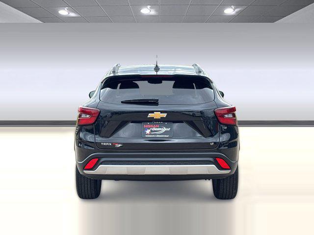 used 2025 Chevrolet Trax car, priced at $18,498