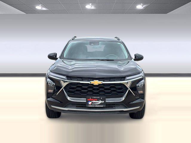 used 2025 Chevrolet Trax car, priced at $18,498