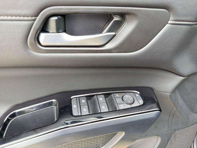 new 2026 Nissan Pathfinder car, priced at $39,066