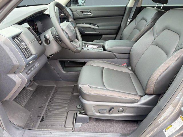 new 2026 Nissan Pathfinder car, priced at $39,066