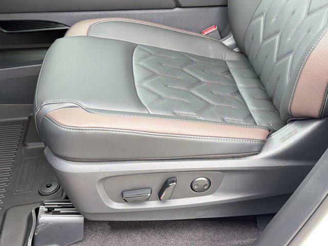 new 2026 Nissan Pathfinder car, priced at $45,346