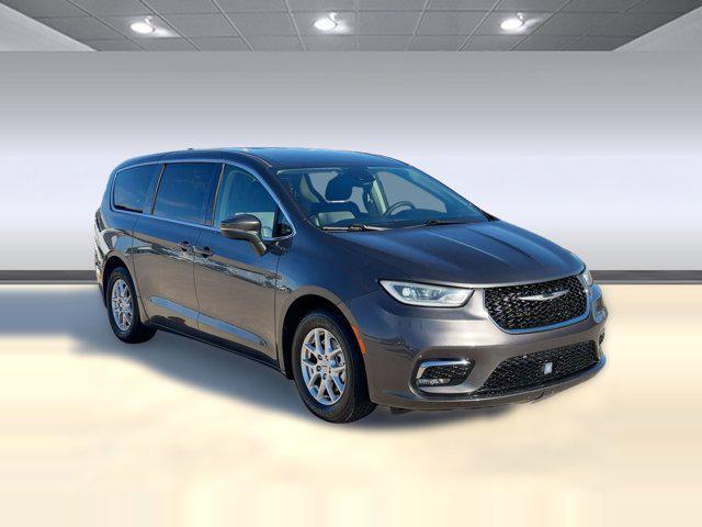 used 2023 Chrysler Pacifica car, priced at $20,998