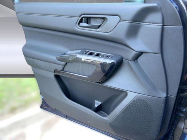 new 2026 Nissan Pathfinder car, priced at $38,821