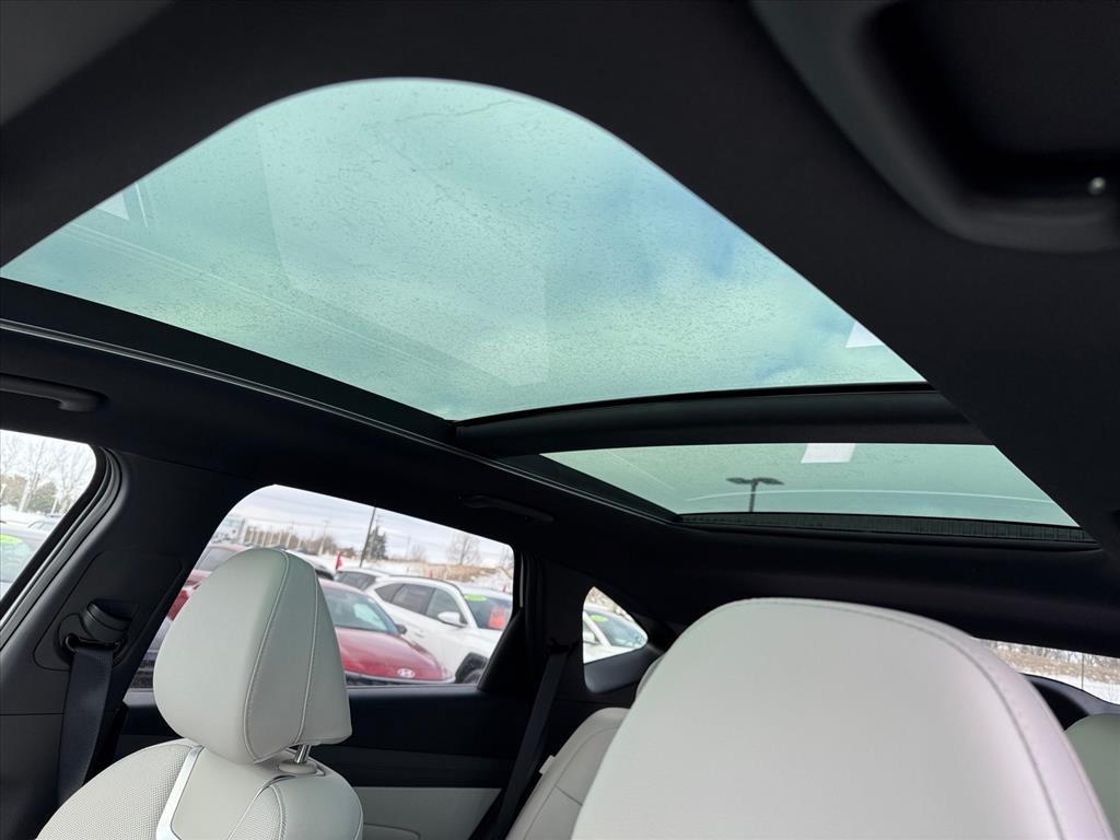 new 2026 Hyundai TUCSON Hybrid car, priced at $42,870