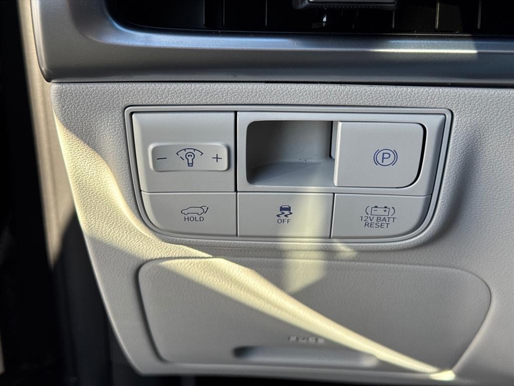 new 2026 Hyundai TUCSON Hybrid car, priced at $42,570