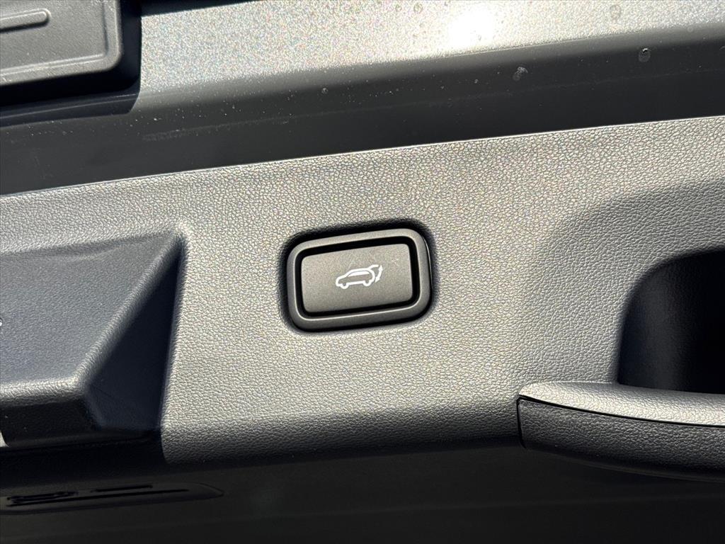 new 2026 Hyundai TUCSON Hybrid car, priced at $42,570