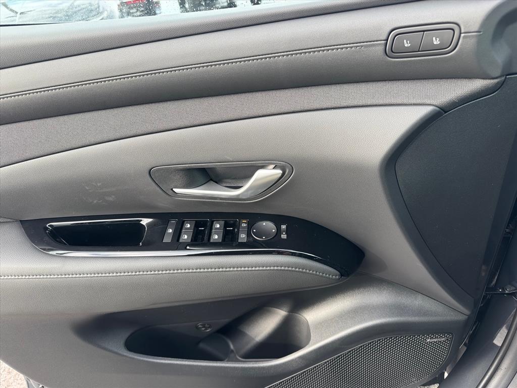 new 2026 Hyundai Tucson car, priced at $40,930