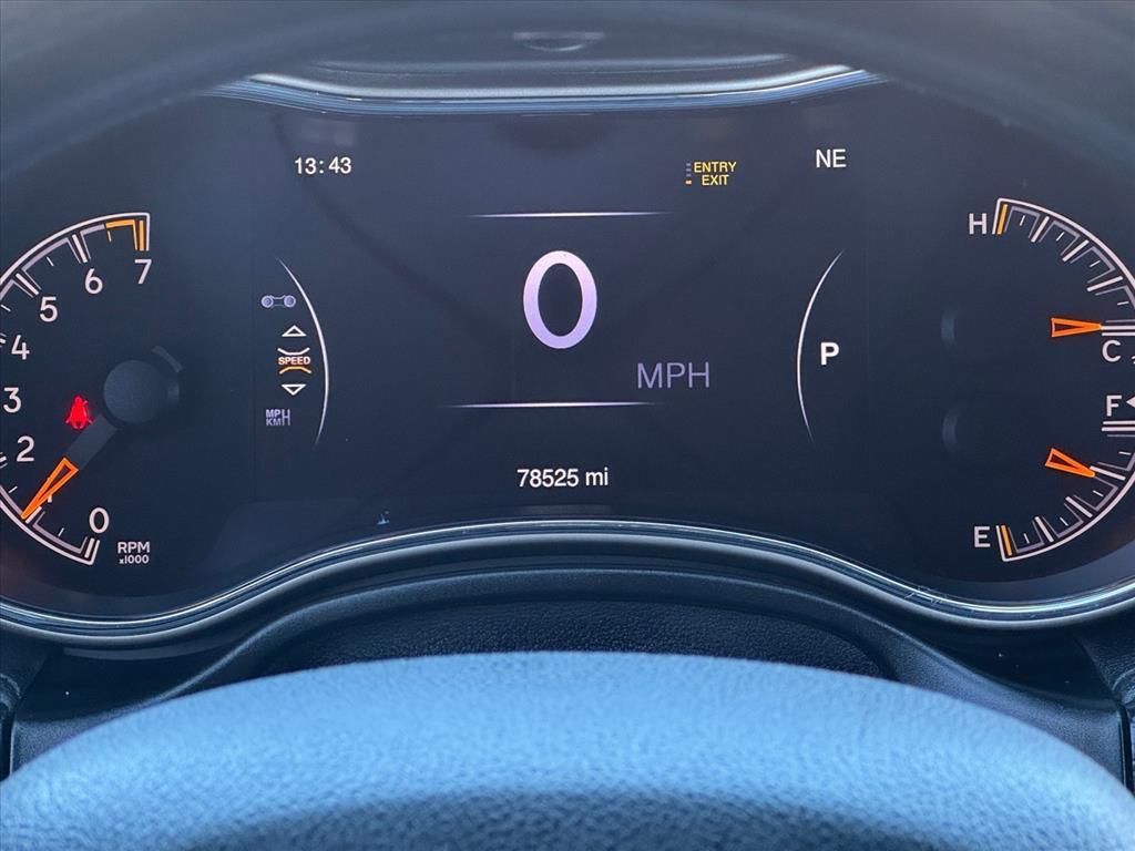 used 2015 Jeep Grand Cherokee car, priced at $18,589