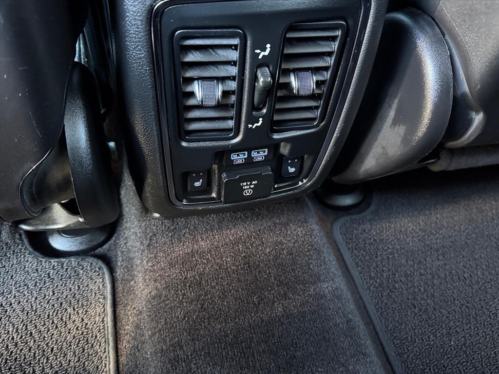 used 2015 Jeep Grand Cherokee car, priced at $18,589