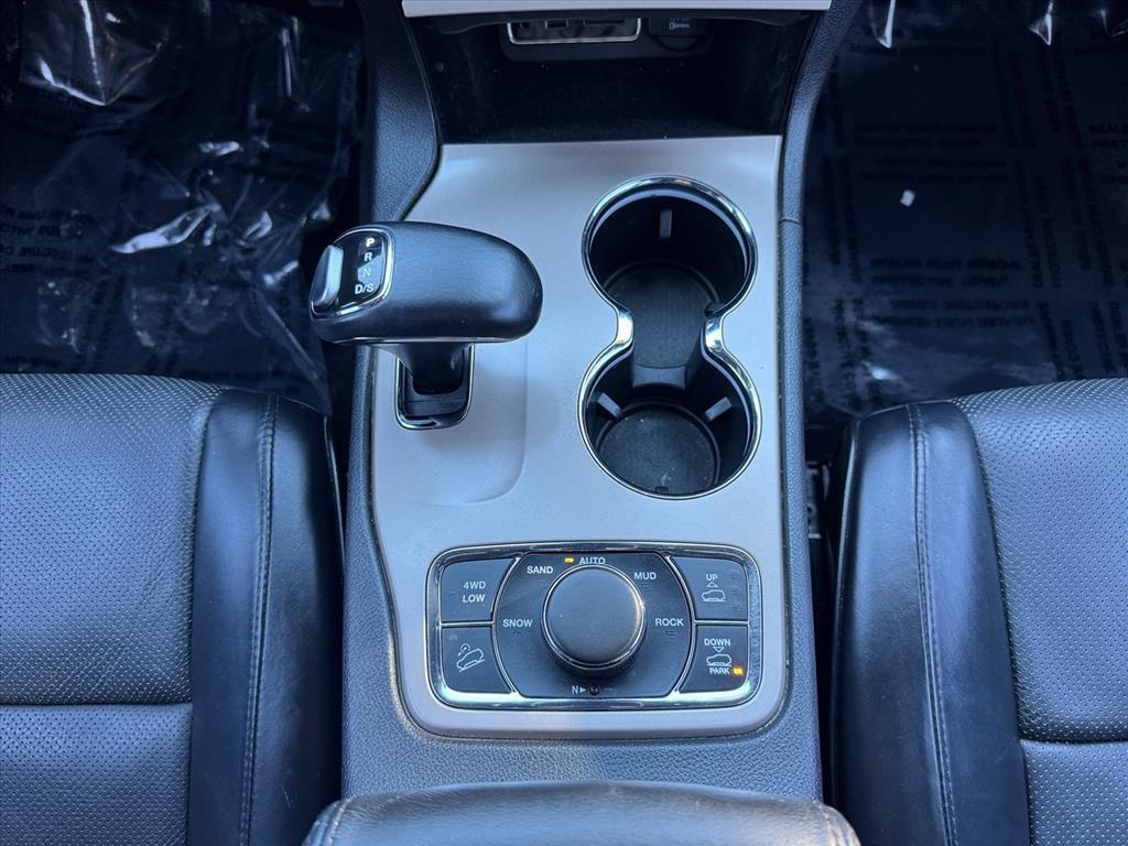 used 2015 Jeep Grand Cherokee car, priced at $18,589